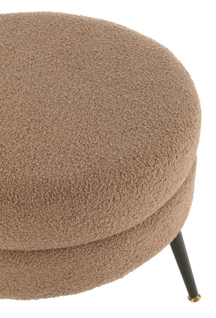Ronde stoel Velvet Bruin J-Line Stool Round Metal Legs Velvet Brown Width 52 Height 43 Length 52 Weight 4.7 kg Collection Winter 2023 Colour Brown Material composition Sponge(30%),mdf(30%),velvet(30%),metal(10%) Seat height 42 Mounting required Yes