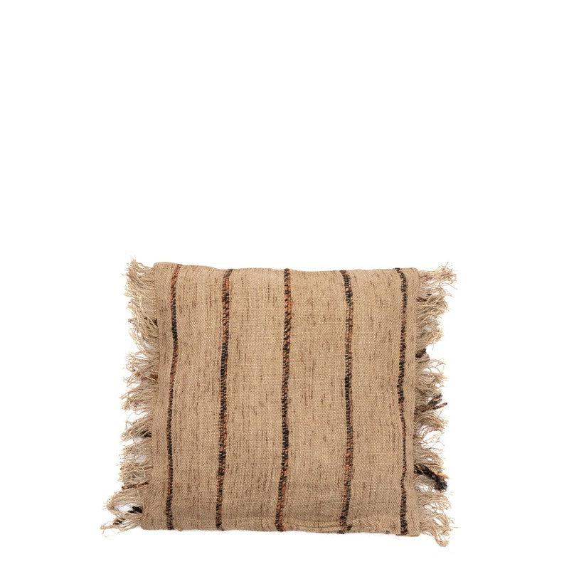 De Oh My Gee kussenhoes in beige en zwart, 40x40 cm. Voeg boho-stijl toe aan je interieur met deze zachte katoenen hoes.